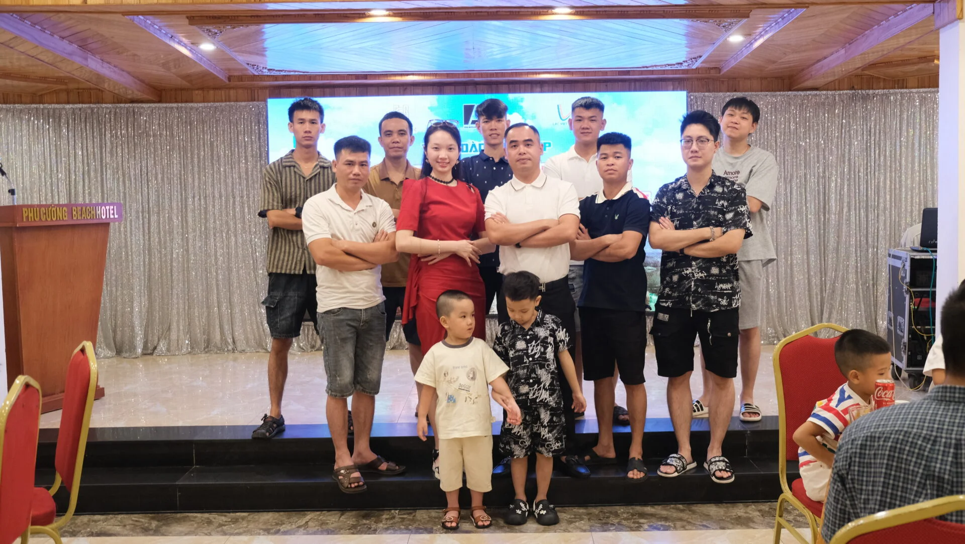 Hào Quang Group đã tổ chức thành công chương trình nghỉ mát hè 2025 tại Quảng Bình 2 Hao Quang Group da to chuc thanh cong chuong trinh nghi mat he 2025 tai Quang Binh 2