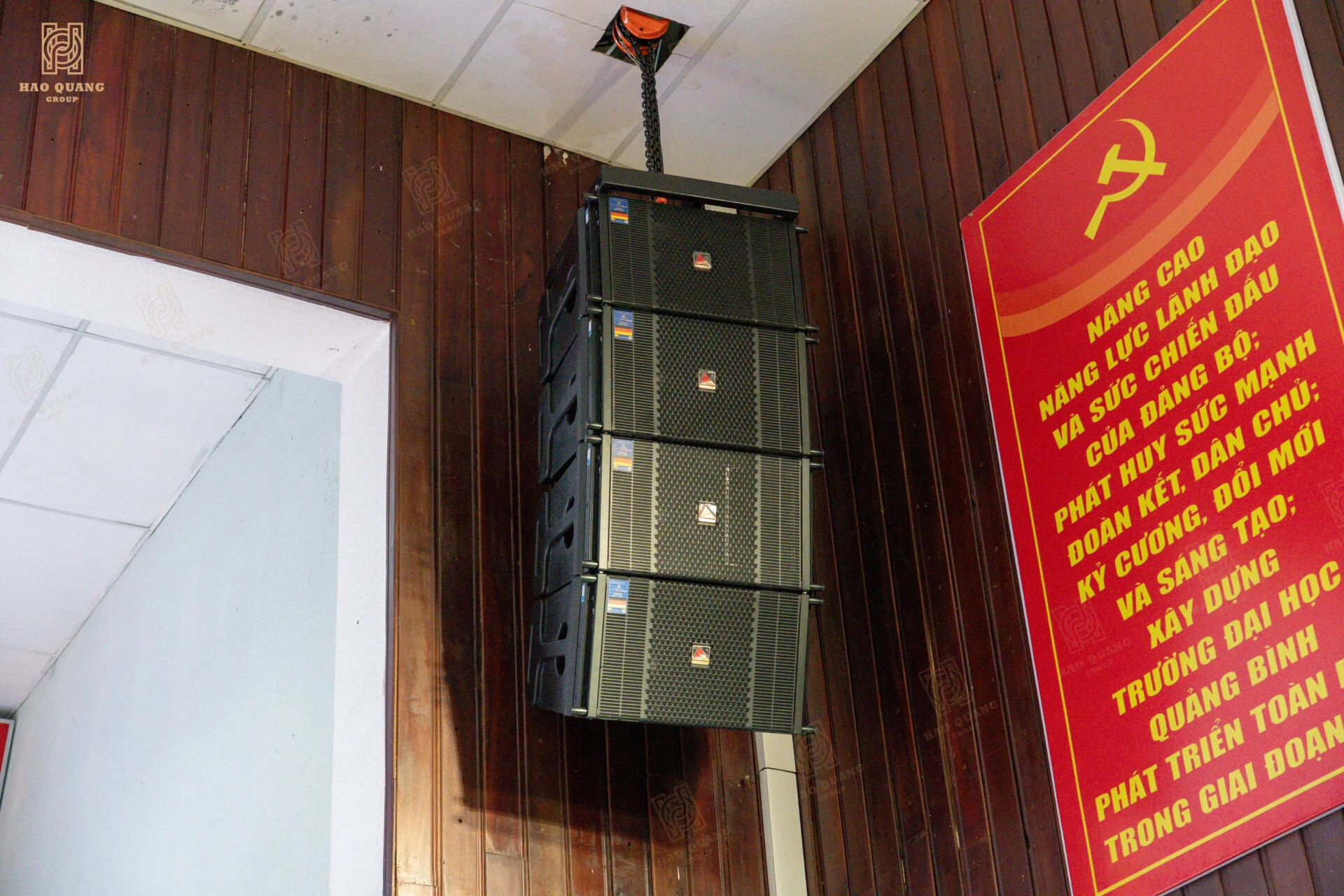 Hào Quang Group hoàn thiện hệ thống âm thanh, ánh sáng hội trường Đại Học Quảng Bình 4 Hao Quang Group hoan thien he thong am thanh anh sang hoi truong Dai Hoc Quang Binh 9