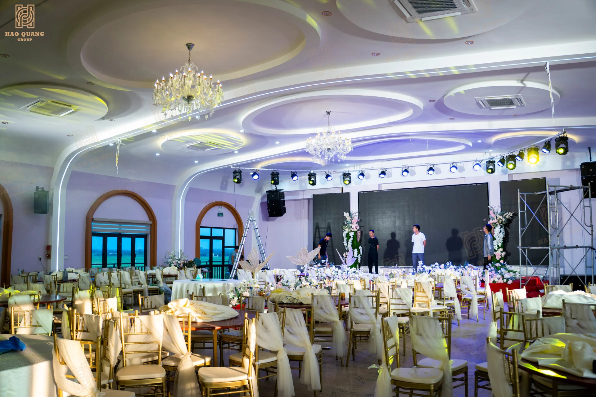 Hào Quang Group hoàn thiện hệ thống âm thanh - ánh sáng tại Trung tâm hội nghị tiệc cưới Thành Chung - Thanh Hóa 5 Hao Quang Group hoan thien he thong am thanh anh sang tai Trung tam hoi nghi tiec cuoi Thanh Chung Thanh Hoa 5