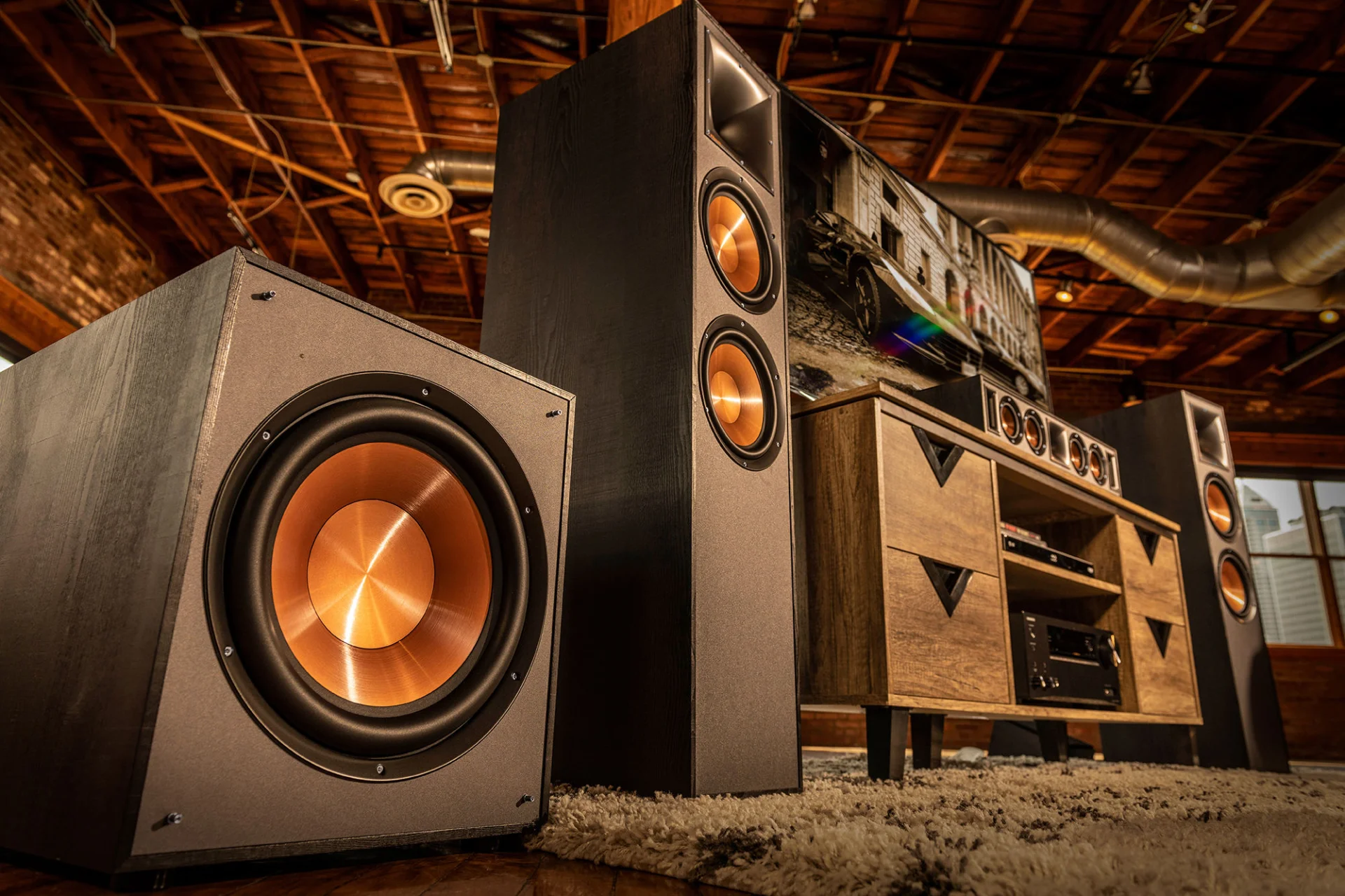 Loa Sub Klipsch R100SW 4 Loa Sub Klipsch R100SW - Bass Sâu, Hiệu Suất Vượt Trội Cho Âm Thanh Hoàn Hảo