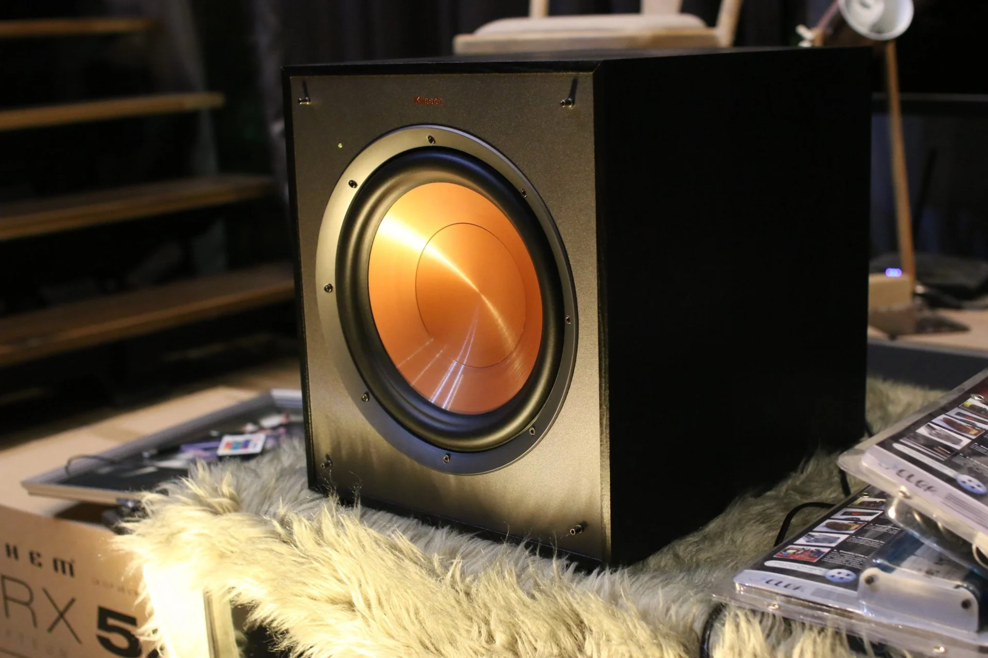 Loa Sub Klipsch R120SW 3 Loa Sub Klipsch R120SW - Bass Mạnh Mẽ, Hiệu Suất Vượt Trội