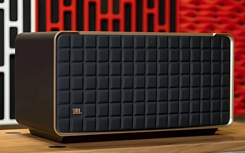 Gợi ý 5+ mẫu loa Bluetooth có đài FM nổi bật, nghe nhạc mọi lúc mọi nơi 4 Loa Bluetooth có đài FM JBL Authentics 500 thiết kế nhỏ gọn, phong cách cổ điển pha chút hiện đại.