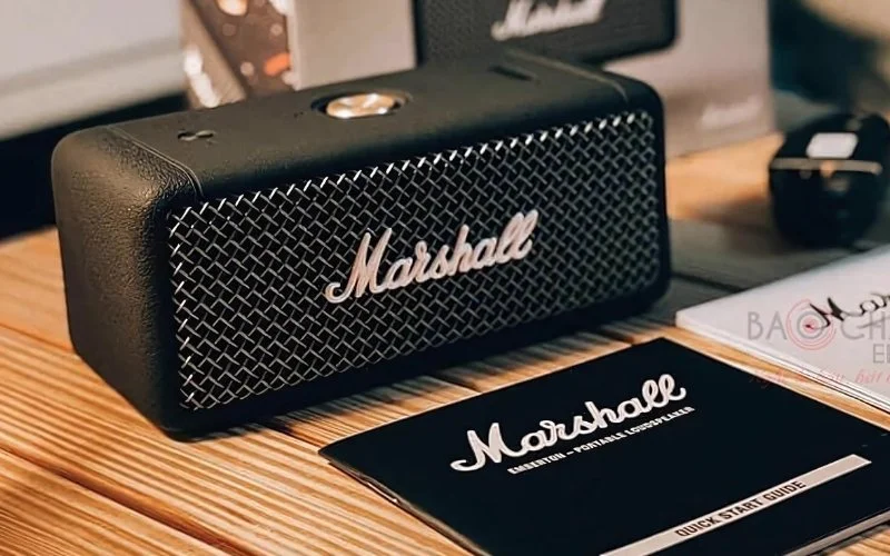 Khám phá 5+ mẫu loa Bluetooth cổ điển đẹp, chất âm hay, thiết kế tinh tế 5 Loa Bluetooth Marshall Emberton II công nghệ âm thanh True Stereophonic độc quyền.