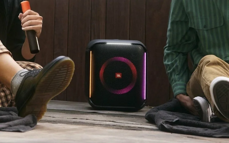 Khám phá 5+ mẫu loa Bluetooth có micro chất lượng, giá tốt nên sở hữu 6 Loa Bluetooth có micro JBL PartyBox Encore công suất mạnh mẽ lên đến 100W.