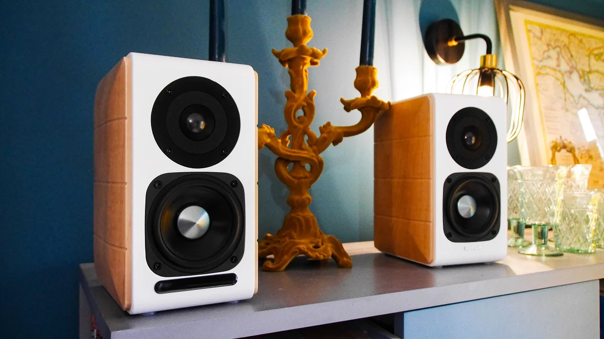 TOP 7 Cục Đẩy Công Suất Của Mỹ Chất Lượng Cao 9 Cục Đẩy Công Suất JBL V10: Đỉnh Cao Âm Thanh Chất Lượng