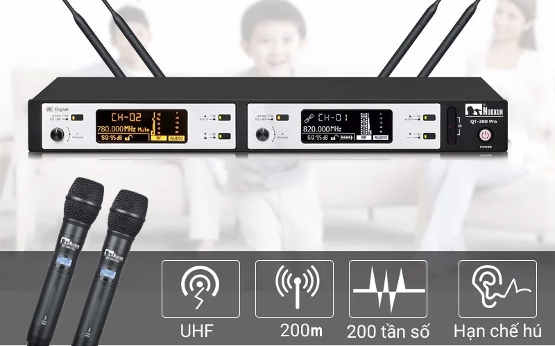 So sánh micro UHF và VHF – Nên chọn loại nào cho dàn karaoke của bạn? 4 So sánh chi tiết về micro karaoke UHF và VHF.