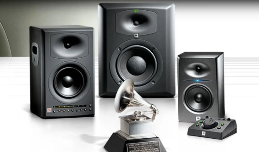 Tổng Hợp Các Dòng Loa JBL Mỹ Hot Trên Thị Trường Hiện Nay 9 loa JBL LSR Studio Monitors thiết kế chuyên dụng cho các phòng thu âm