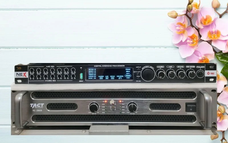 TOP 6 vang cơ lai số hay nhất hiện nay 7 Vang cơ lai số NEX KM380 Plus chống hú hiệu quả, kết nối đa dạng Bluetooth, Optical, VOD, BMG và USB.